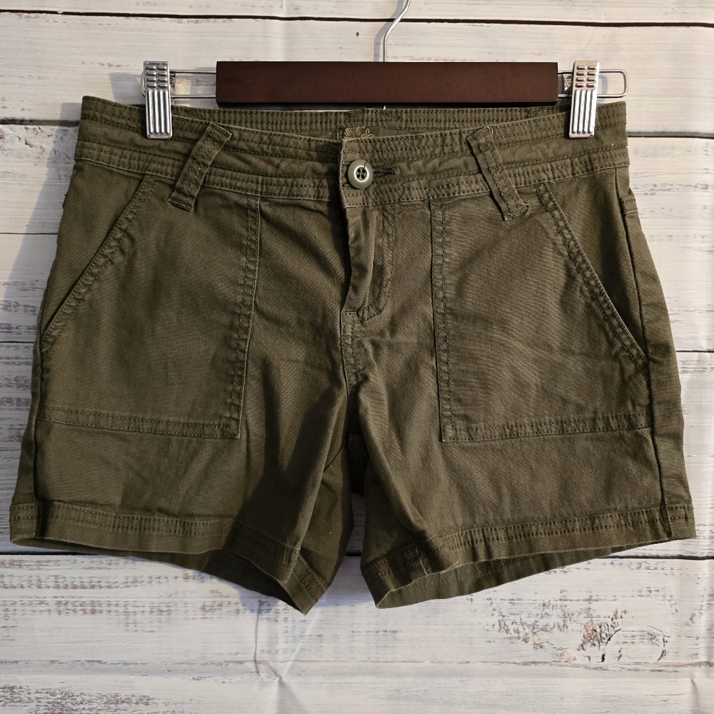 Prana Dark Green Tess Shorts With Pockets Womans Size 2